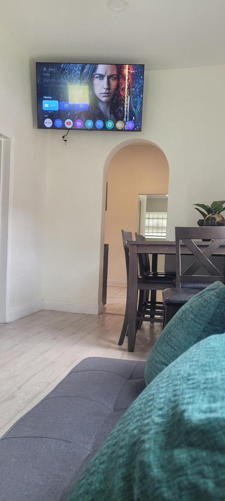Large, Central, Lovely & Cozy 4Bed/2Bath - House By Everbank Stadium Jacksonville Buitenkant foto