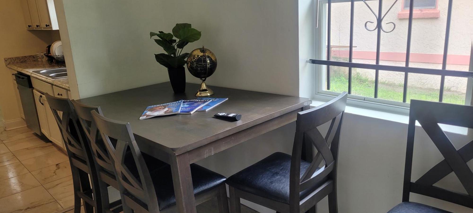 Large, Central, Lovely & Cozy 4Bed/2Bath - House By Everbank Stadium Jacksonville Buitenkant foto