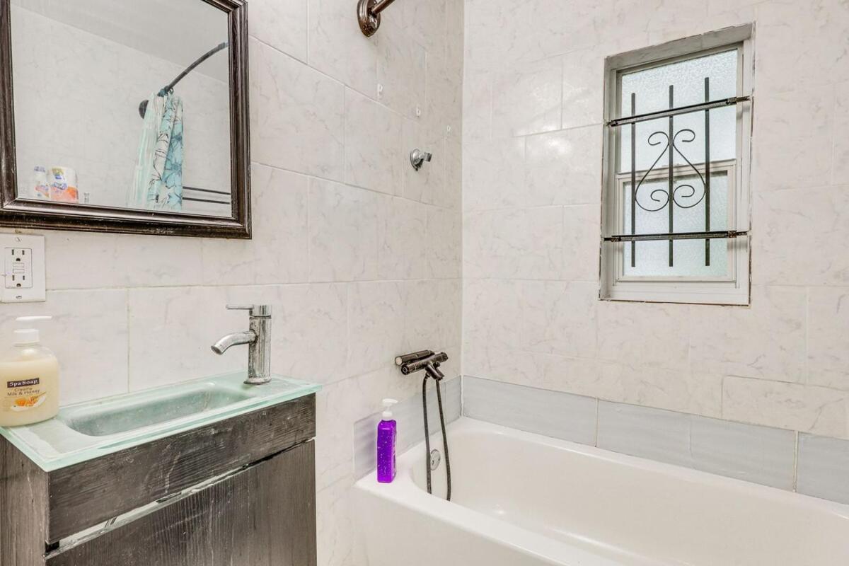 Large, Central, Lovely & Cozy 4Bed/2Bath - House By Everbank Stadium Jacksonville Buitenkant foto